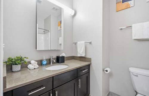 NEW 3BR Modern Downtown Apartment - Foto 22