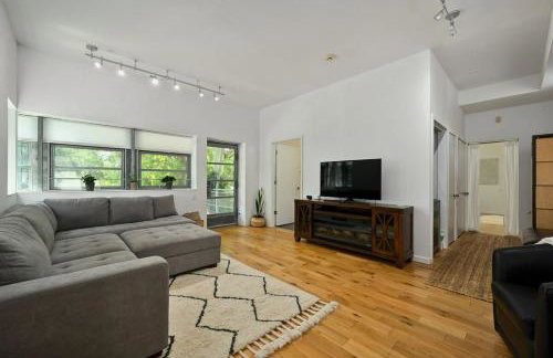 The Architect's Modern Castle - Photo 45