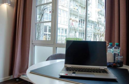 HOMELY STAY Studio 8 - Relaxed Self-Check-In room in Munich - Foto 8