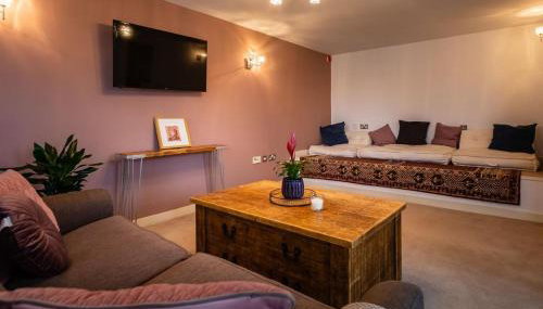 Lux Duplex Apartment 19th Century Chapel Wakefield Centre - Foto 2