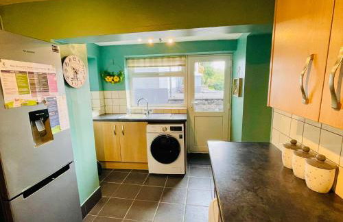 Gorwel, Spacious 3 Bedroom Cottage near the Beach - Photo 12