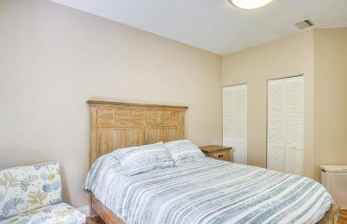 Walk to the Beach! New Smyrna Hideaway with Patio - Foto 12