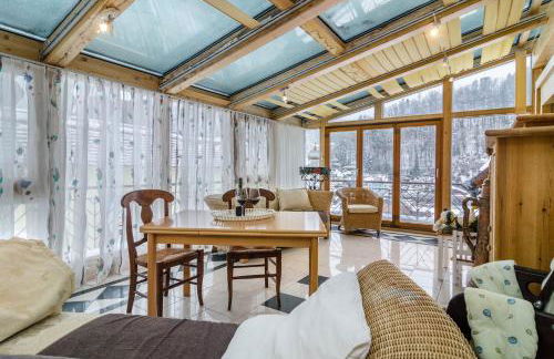 Schwarzwalduhren Nescht Triberg - Foto 17