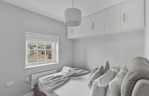 Stylish 2BR Retreat Steps from Kings Cross - Foto 7