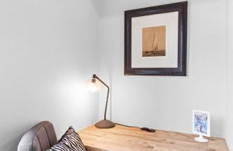 Side-by-Side Houses in Downtown Walk to Lake, Activities & Dining - Foto 28