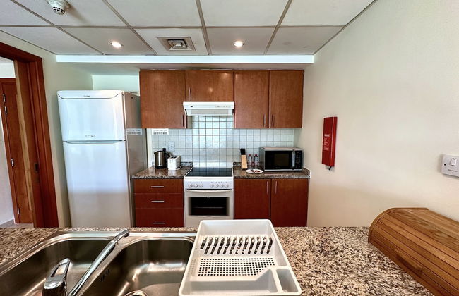 Lux BnB I Turia Tower I Lake & Garden View - Photo 23