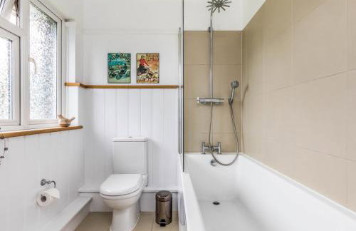 Pretty Three Bedroomed home near the Beach - Pass the Keys - Foto 59