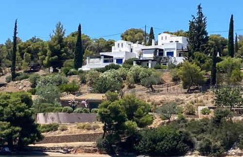 RETREAT VILLA BY THE SEA WITH POOL IN PORTO HELI - Foto 37