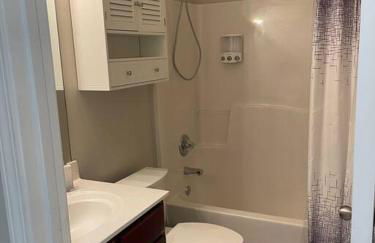 Adorable Apt with Access to Pool and Tennis Courts - Foto 13