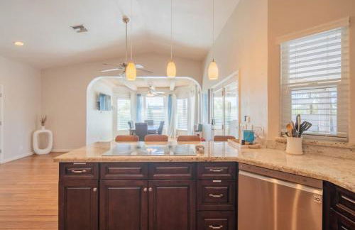 Cave Creek- Basketball Putt Putt Pool & Games - Foto 14