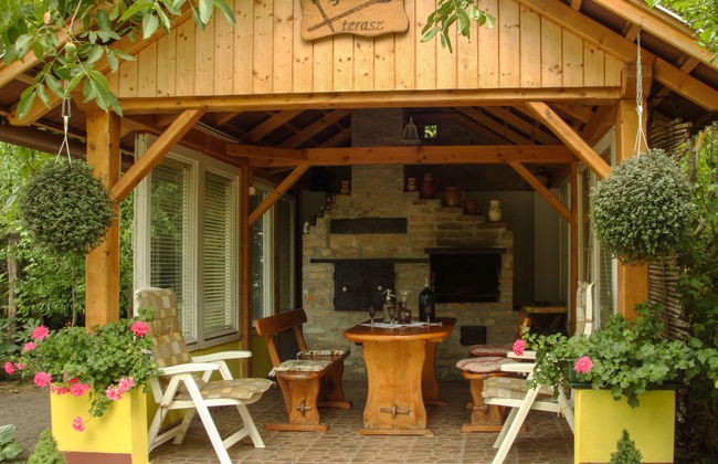 3 bedroom House in Balatonfenyves with garden and terrace - Photo 3