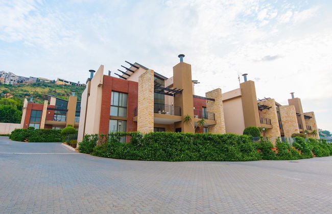 All Suite on 14th - Photo 30