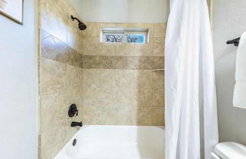 Hilltop Hideaway-Rest, Relax, Reconnect! - Foto 64