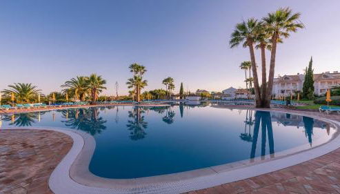 Golden Club Cabanas - Photo 2