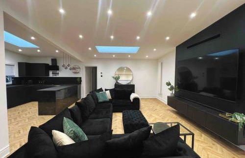 The Baglan Bungalow M4 Access in 1 min - Photo 15