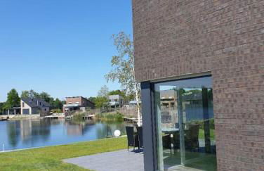 Ferienhaus mit privatem Seezugang, Sauna, Strand, Wassersport, Ruderboot, Stand Upp - Foto 1