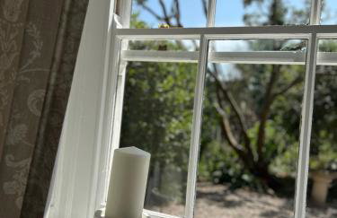 Beehive Cottage - Photo 30