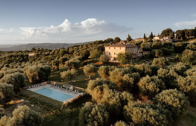 Podere Montale Il Borgo - Photo 1