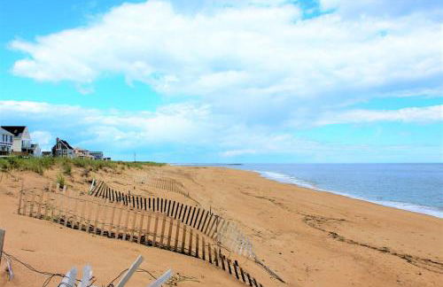 Camp46 Luxury Oceanfront Plum Island Cottage - Foto 12