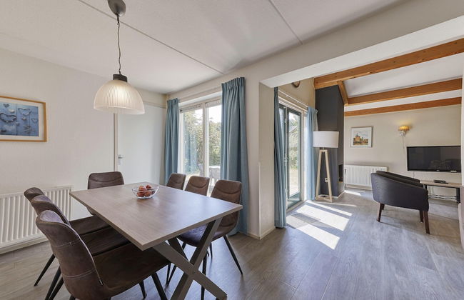 Villa in Kijkduin Near North Sea Beach - Photo 12