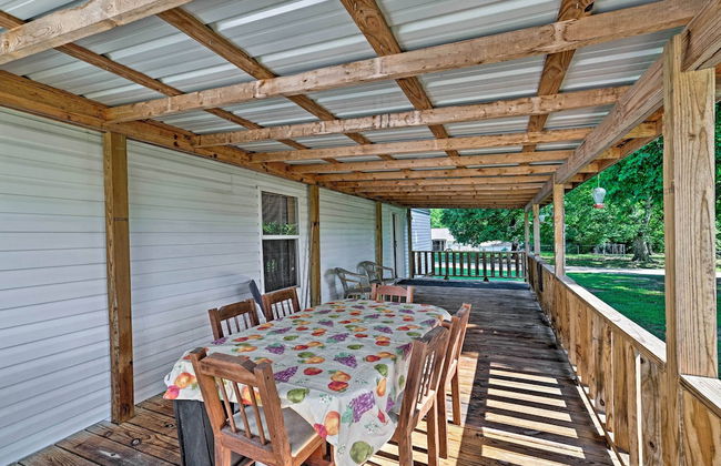 Waterloo Home with Fire Pit - half Mi to Boat Ramp! - Foto 43