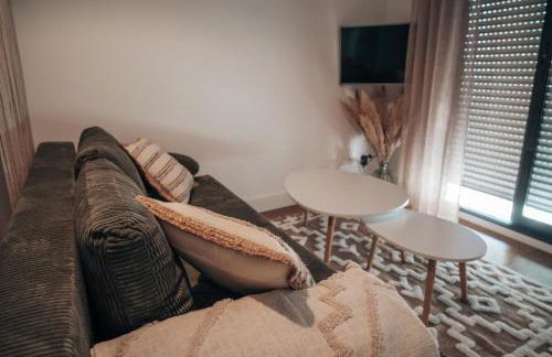 Le Terra Cholet - T2 Centre - Terrasse - Parking - 25 min Puy duFou - Foto 7