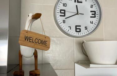 MY OCEAN HOME !!! Breathtaking location, Steps to the ocean, Spacious sea view, Fully Equipped and Well-Furnished with Private Entrance and High-Speed Fiber Optic Internet - Photo 8