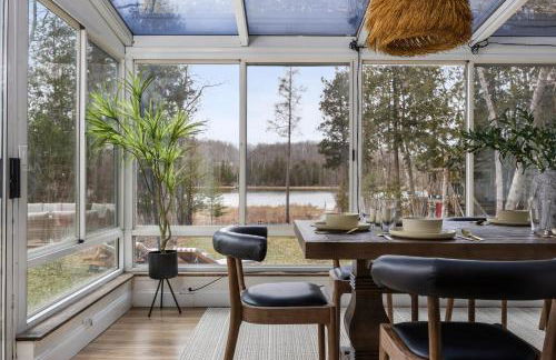 Lakefront Retreat, Mins to Dtown, Firepit, Hot Tub, Pet friendly! - Foto 62