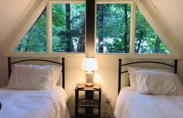 Newly renovated A-frame 5 Min walk to main street - Foto 28