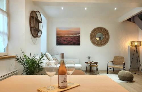 Au Centre de Villeneuve-lès-Avignon - Photo 1