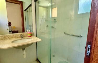 Flat Guarajuba 4 quartos térreo à Beira Mar - pé na areia - governança com arrumadeira e Wi Fi inclusos - Foto 20