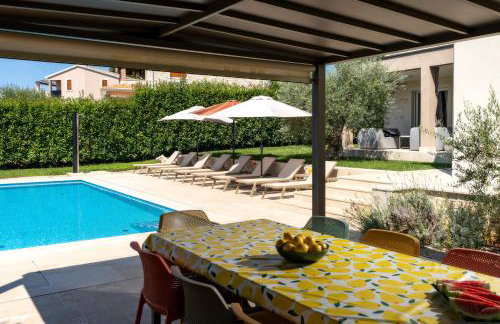 Villa MaK a family Oasis with heated Pool & Nature Views - Foto 34