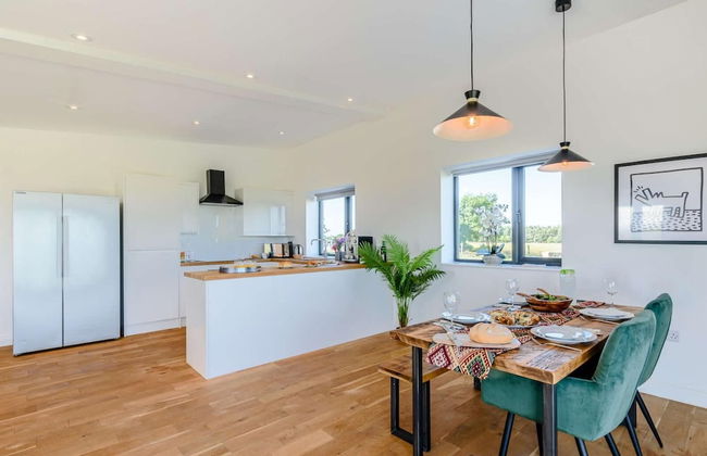 2-bed Modern Bungalow - Outstanding Country Views - Foto 5