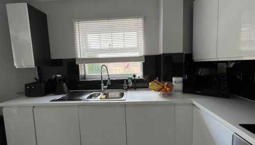 2 Double Bedroom Apartment in Edgware, London - Foto 3