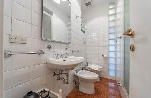 4 Min from Porta Genova Station with Whirlpool - Foto 25