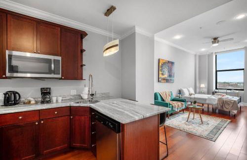 XL Studio - Modern Studio with Rooftop Pool - Foto 22