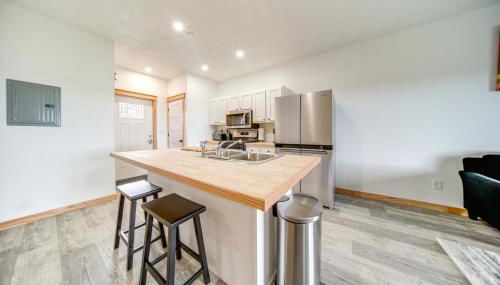 Golf Course View Centrally Located Condo in Erie - Foto 2