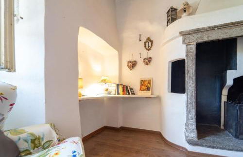 Vintage Home in the hamlet with lake view - Photo 18