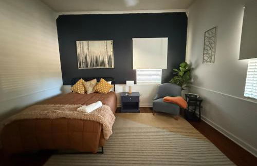 Charming 2-Bedroom 1 Bath Near Everything - Foto 31