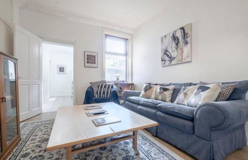 Cosy Flat,Great Location&Parking - Foto 25