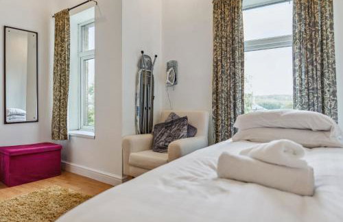 Contractors & Pets Welcome - Sleeps 1-4, less than 1 mile from M606, Ideal for Longer Stays - Foto 30