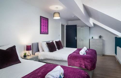 Anfield House - Liverpool Retreat 7 Bedroom Home - Photo 33