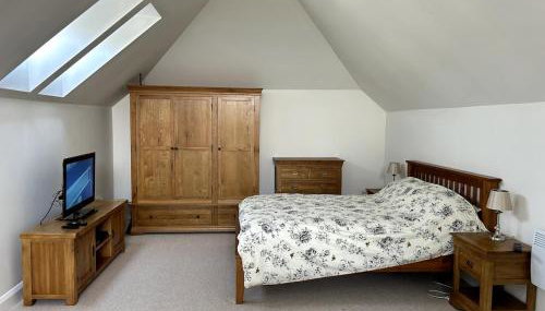 Charming King Bed Ensuite Studio in Peaceful West Challow - Foto 5, wardrobe