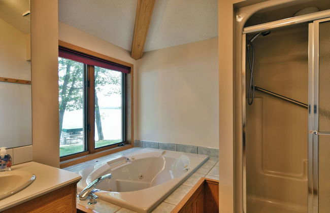 Cheif Lake Lodge - Photo 29