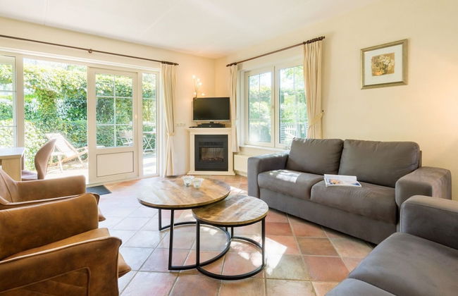 Charming Home w/ Garden - Photo 4