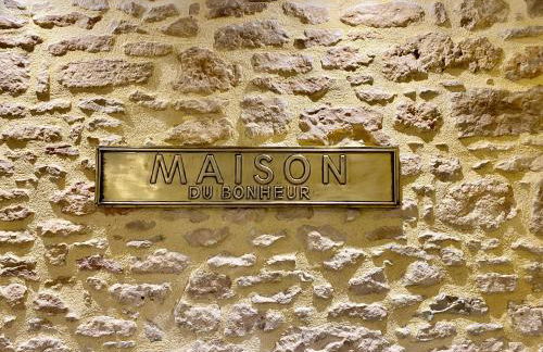 Montignac-Lascaux - Les Pierres De Lascaux - Foto 24