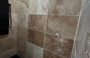 Cozy room apartment Nîmes Centre Coupole Arènes - Foto 13