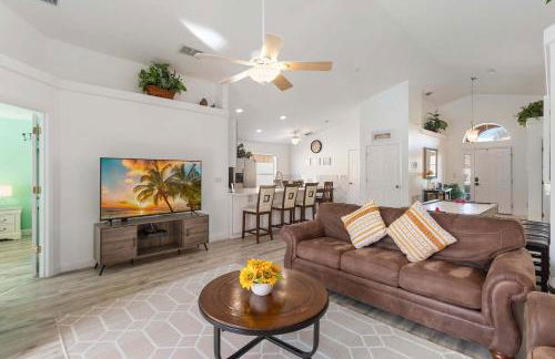 Spacious 4 Bedroom Vacation Villa Near Disney perfect for Two Families - Foto 3