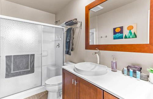 Downtown Ann Arbor 2 King Bed Balcony Apartment - Foto 19