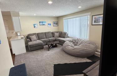 Photo Op with Sasquatch 2 min to walk Silver Mtn - Foto 11